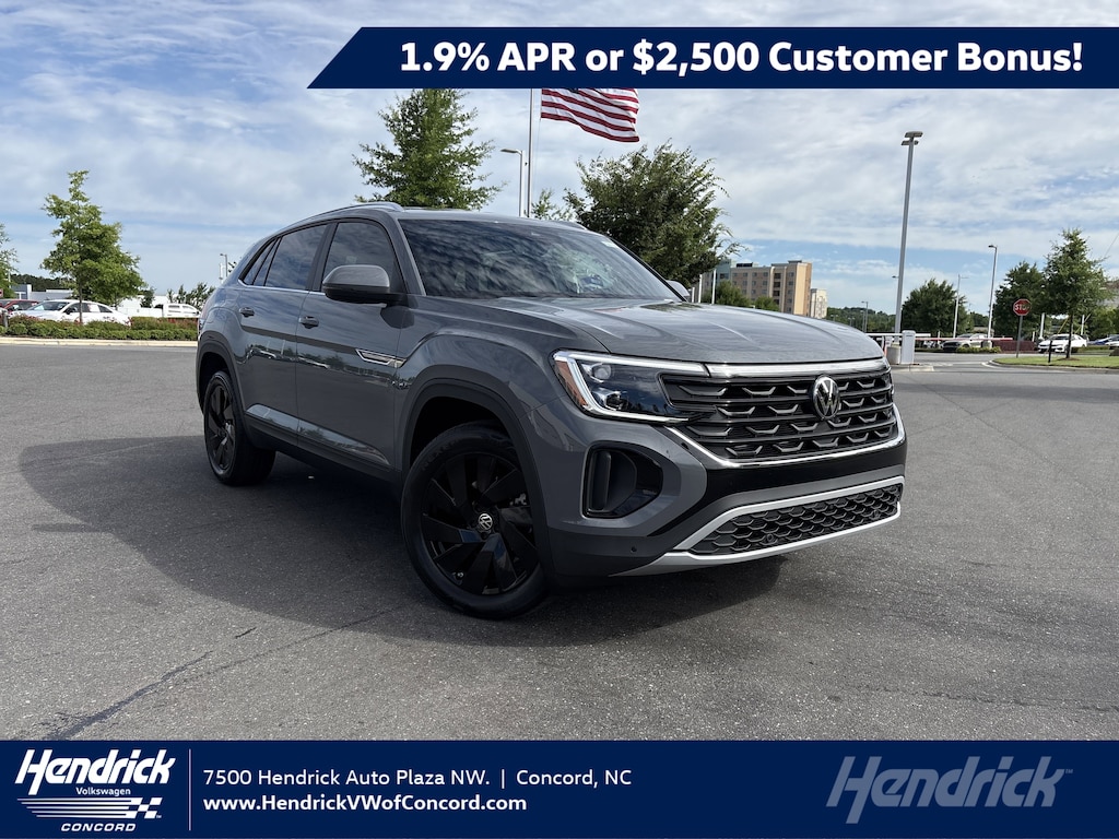 New 2025 Volkswagen Atlas Cross Sport 2.0T SE w/Technology SUV