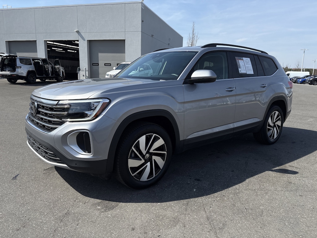 Certified 2025 Volkswagen Atlas 2.0T SE w/Technology SUV