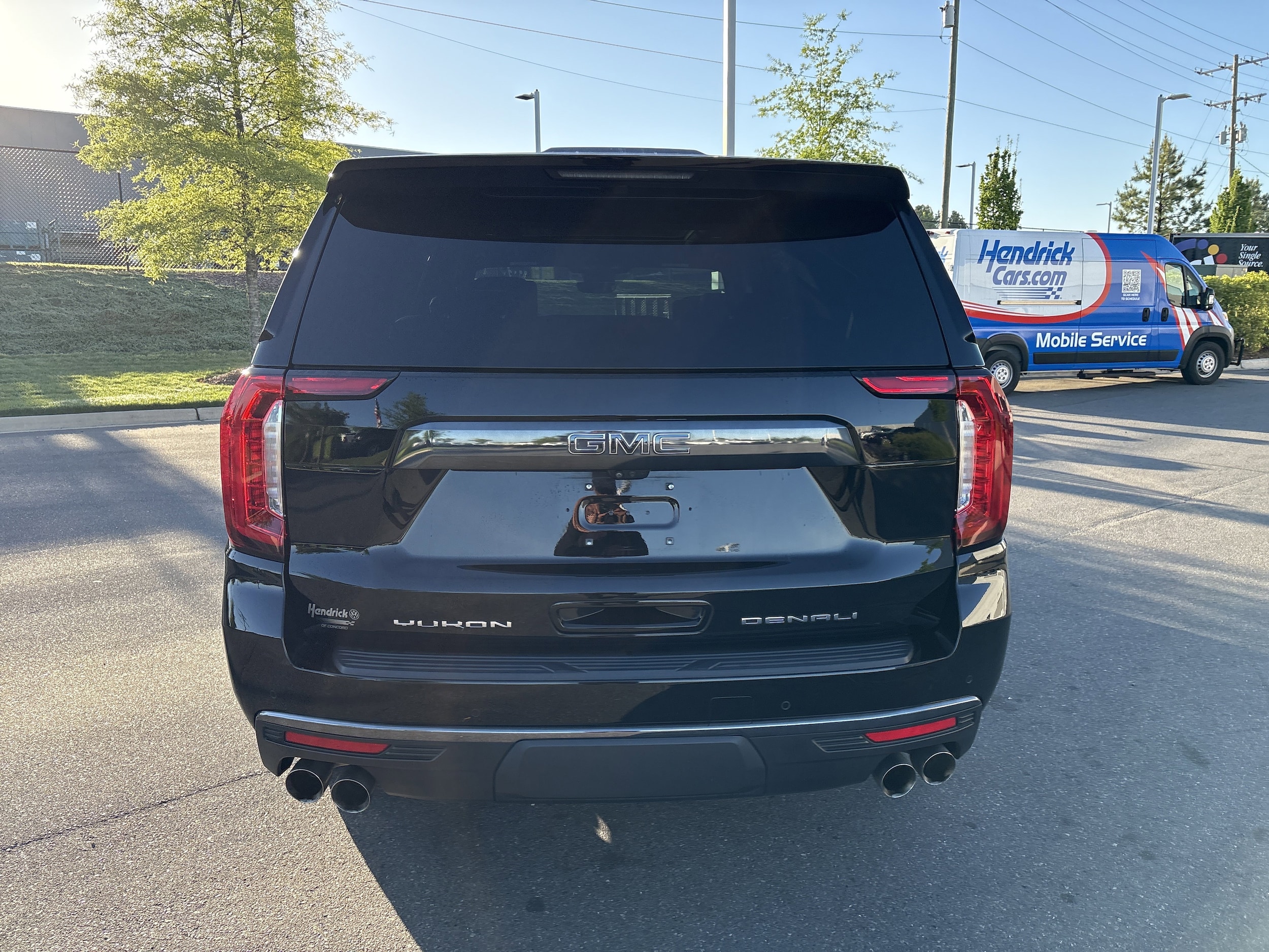 2024 GMC Yukon Denali Ultimate photo 6