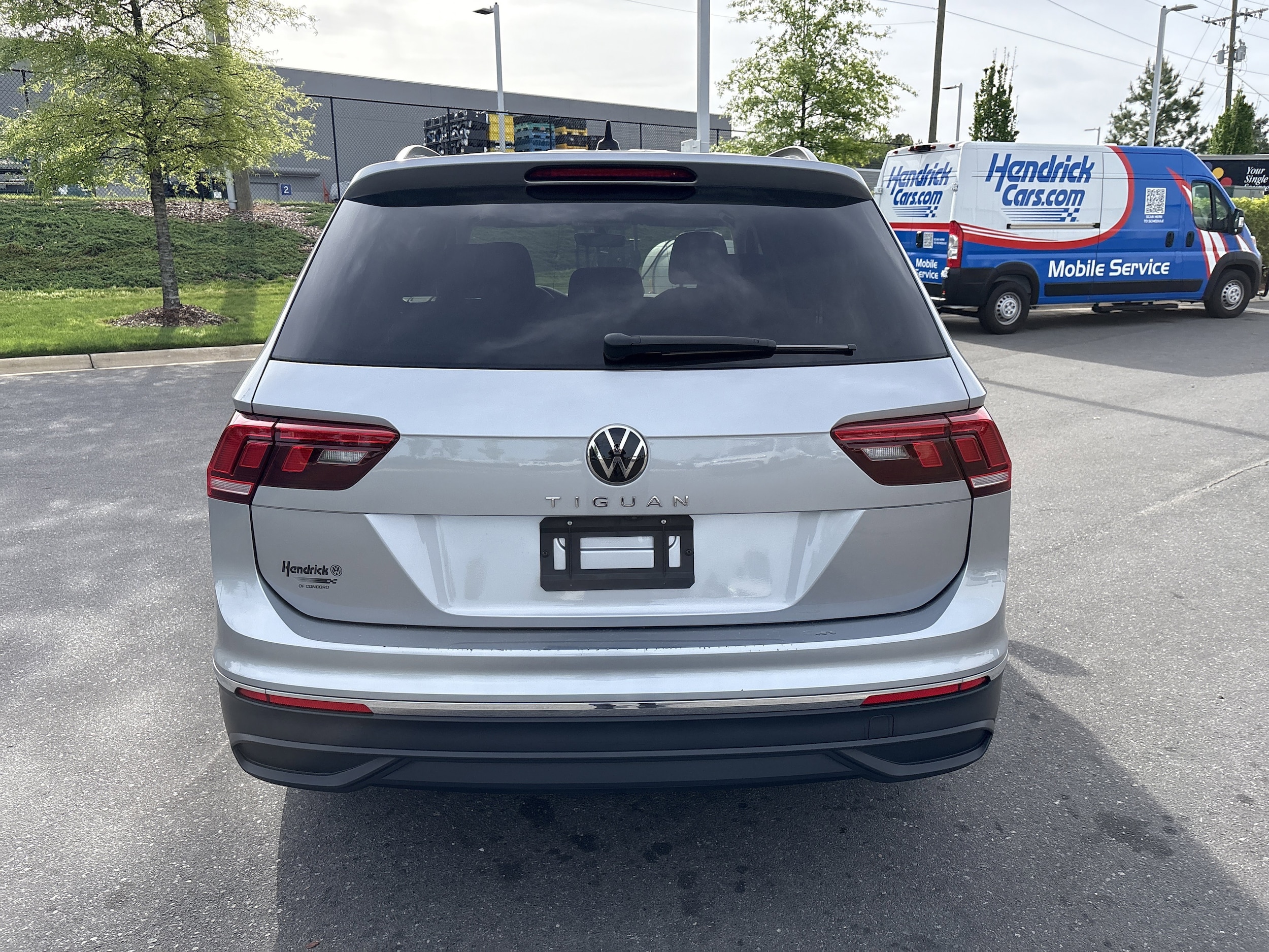 2023 Volkswagen Tiguan 2.0T S photo 3