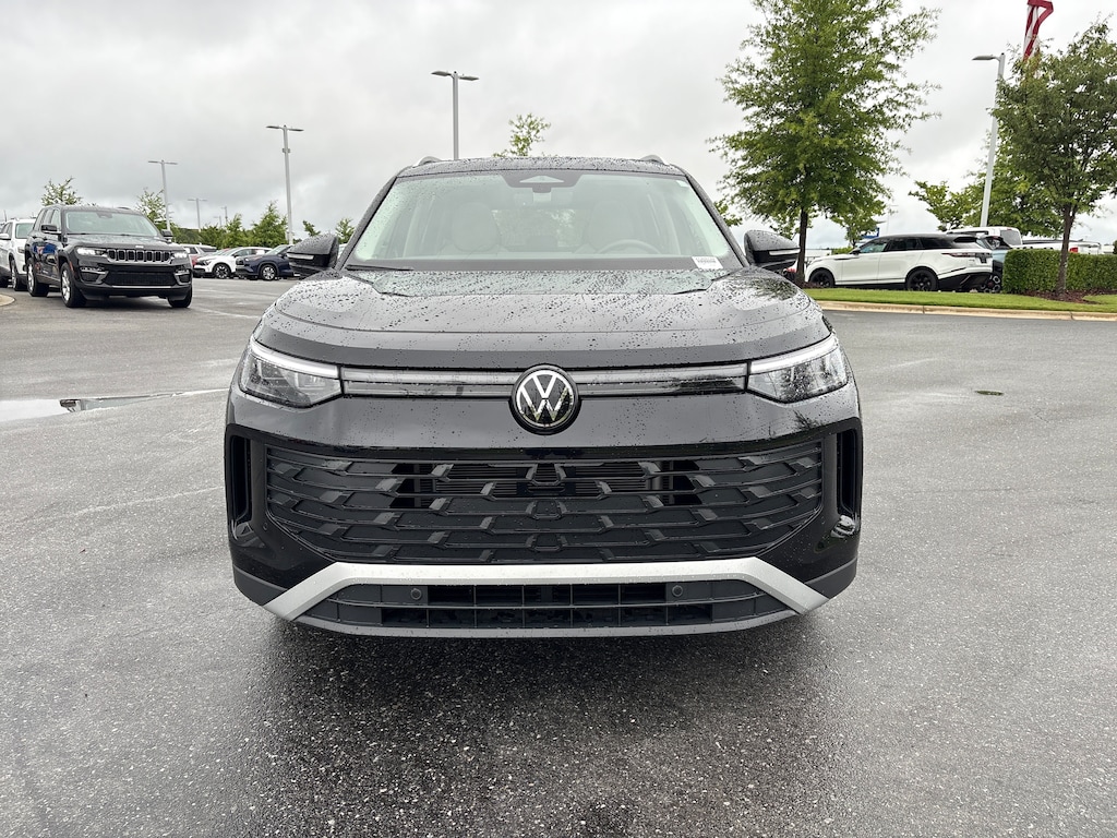 Used 2026 Volkswagen Tiguan 2.0T SE SUV