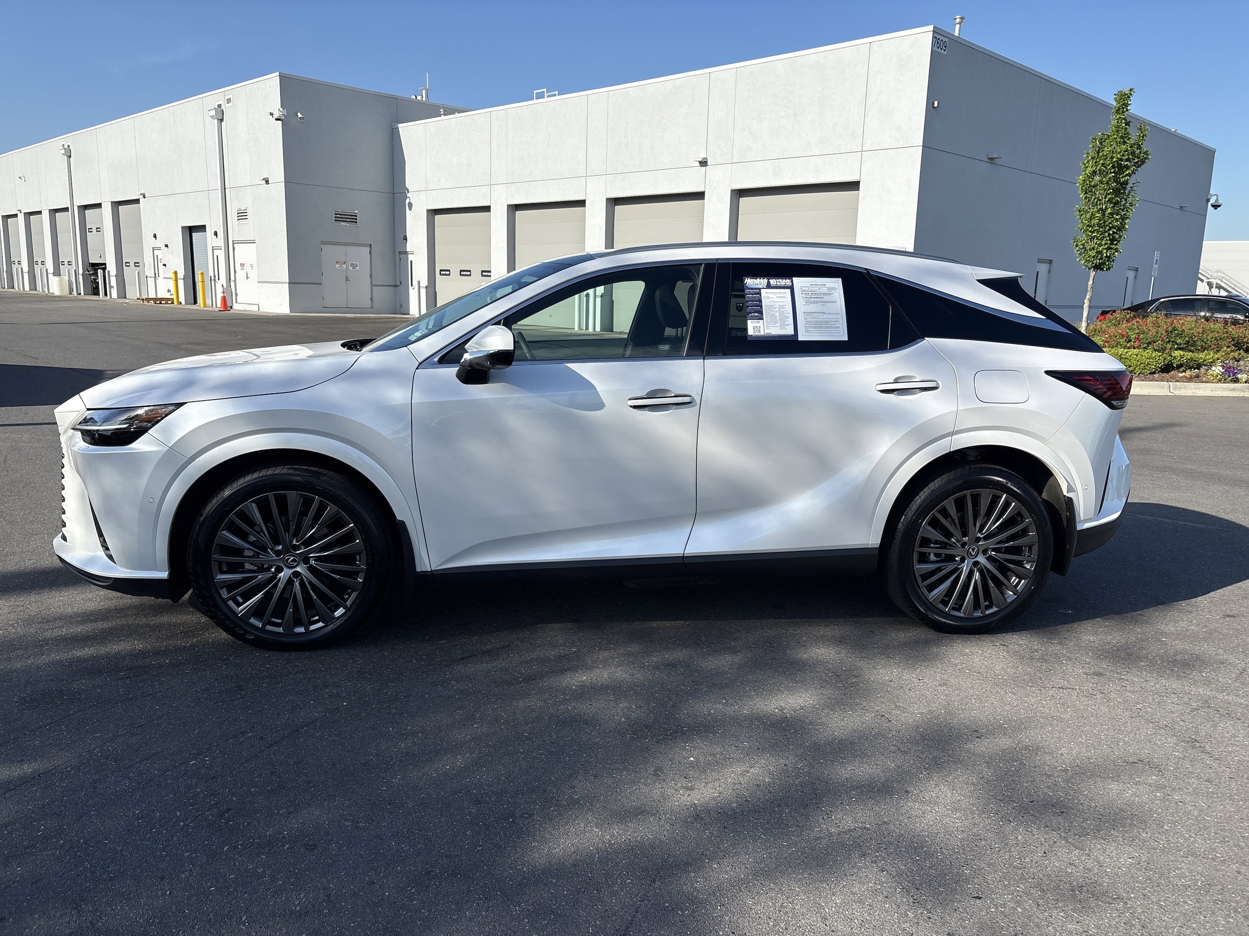 2023 LEXUS RX 350 Luxury photo 4