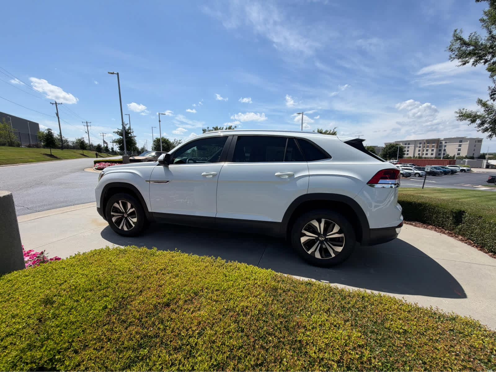 Volkswagen Atlas Cross Sport 2.0T SE