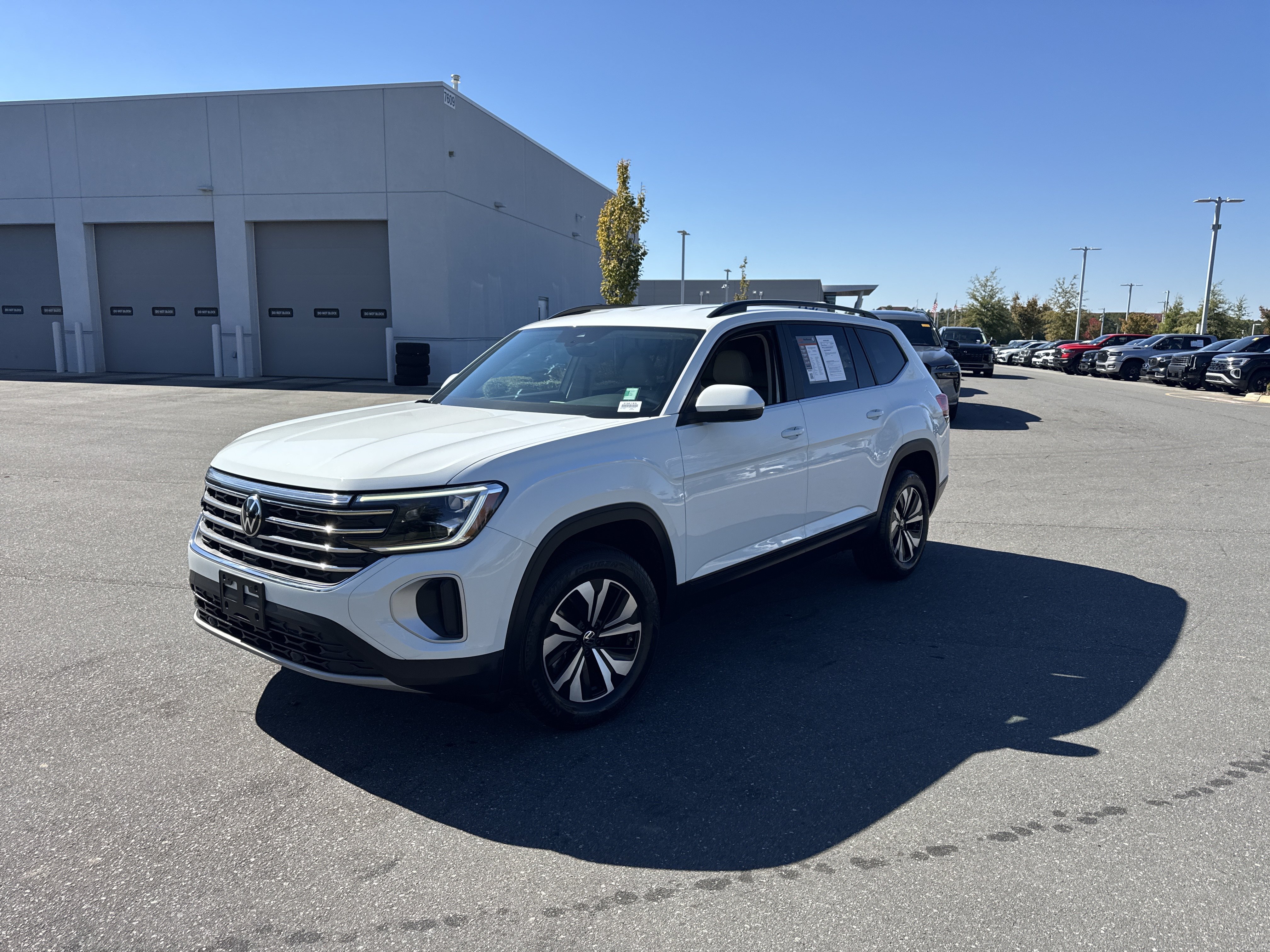 Used 2024 Volkswagen Atlas 2.0T SE SUV