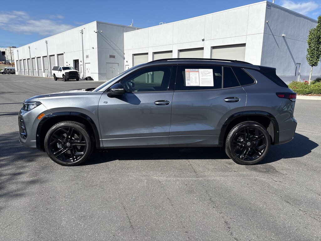 Certified 2026 Volkswagen Tiguan SE R-Line Black SUV