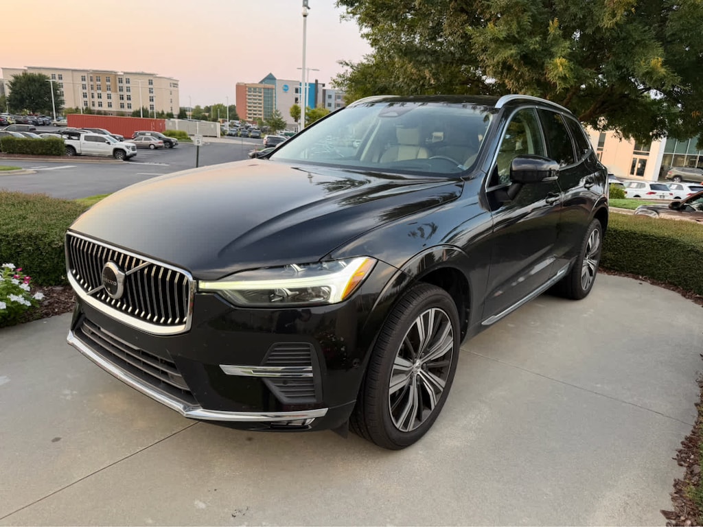 Used 2022 Volvo XC60 B5 FWD Inscription SUV