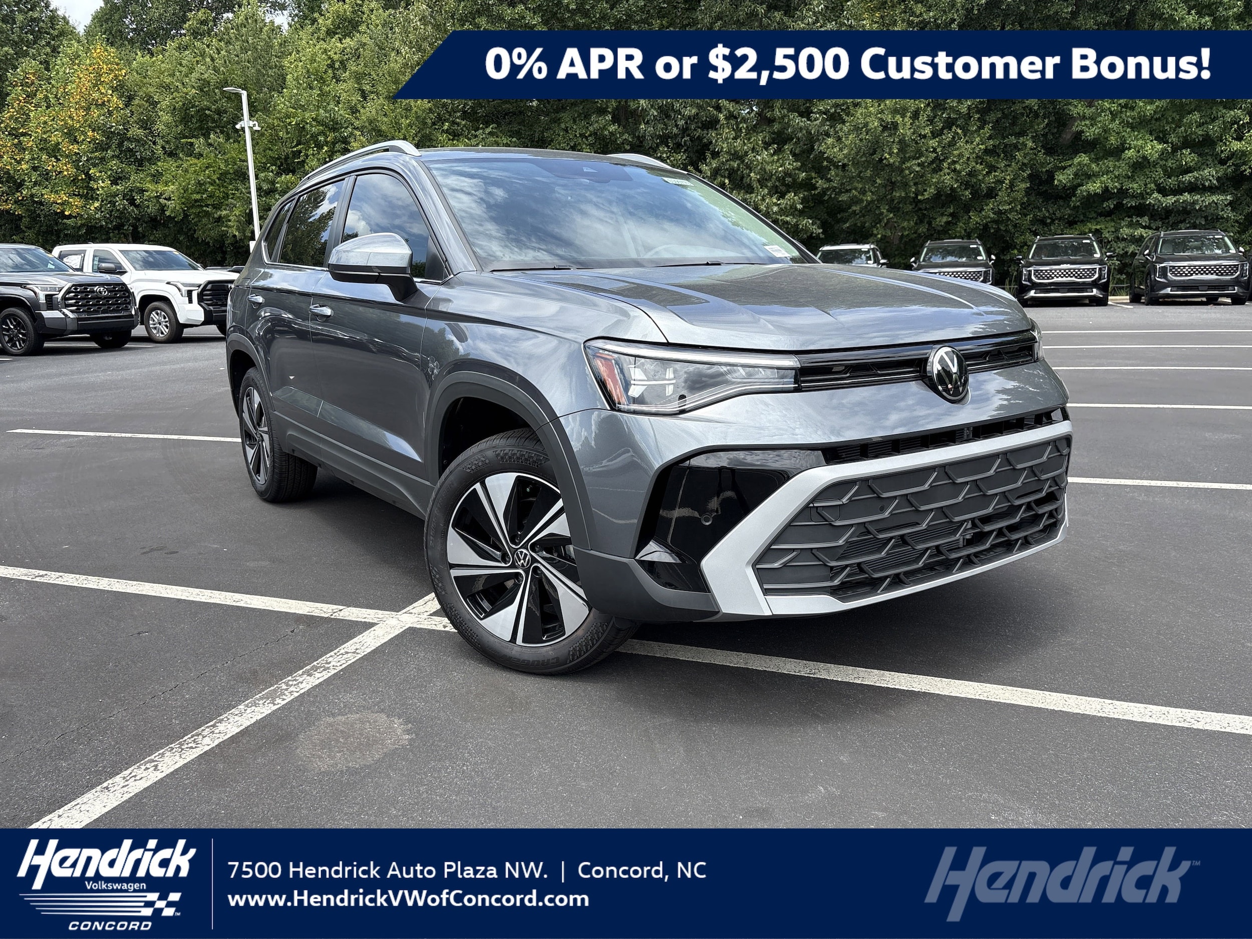 2025 Volkswagen Taos SE's photo