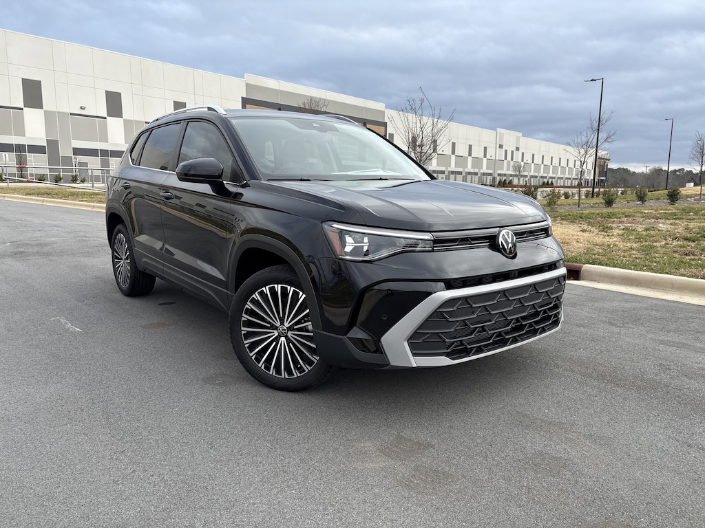New 2026 Volkswagen Taos 1.5T SE SUV