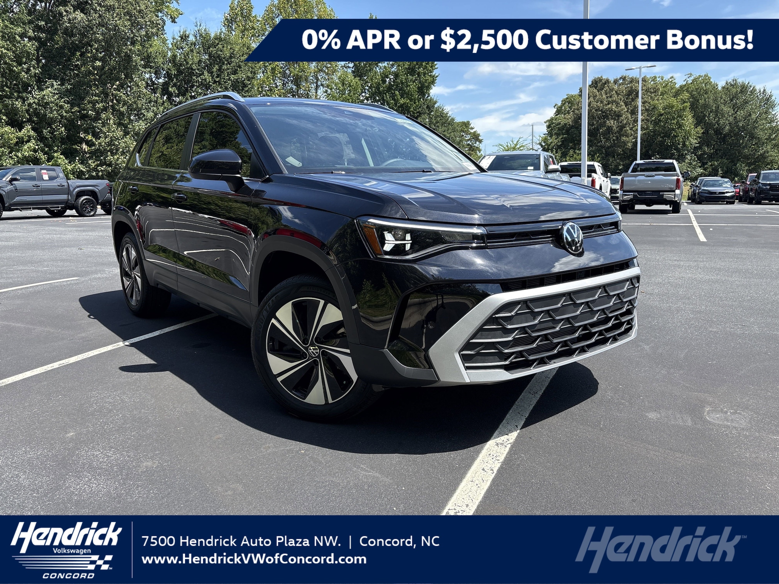 2025 Volkswagen Taos SE's photo