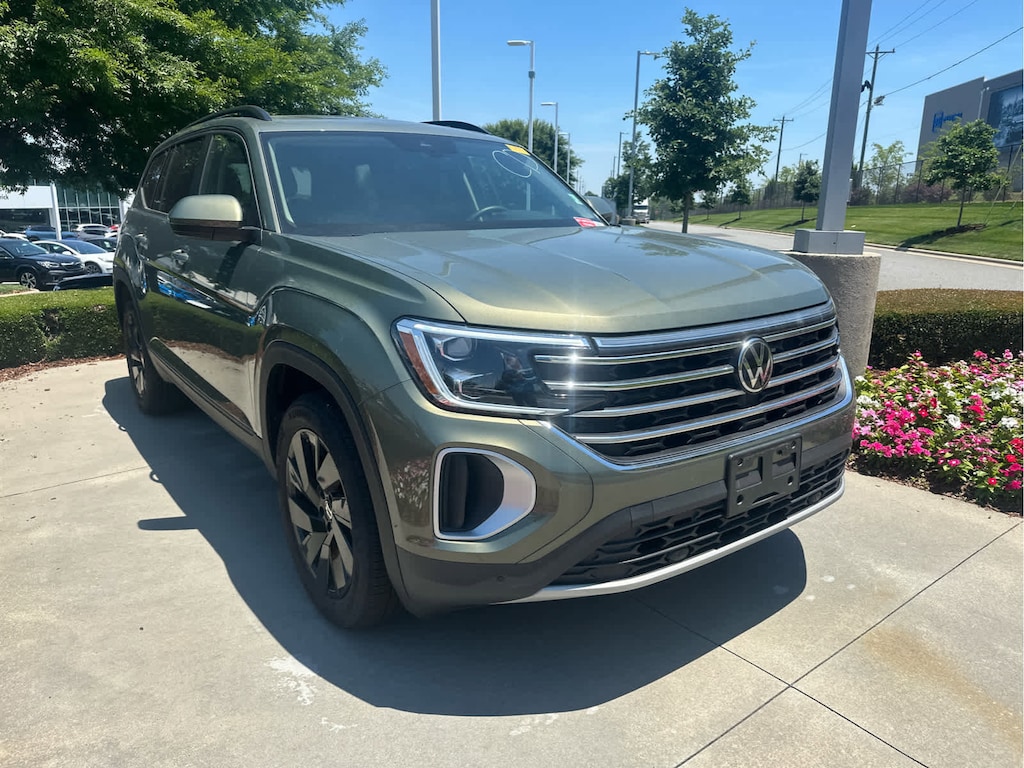 Used 2026 Volkswagen Atlas 2.0T SE w/Technology SUV