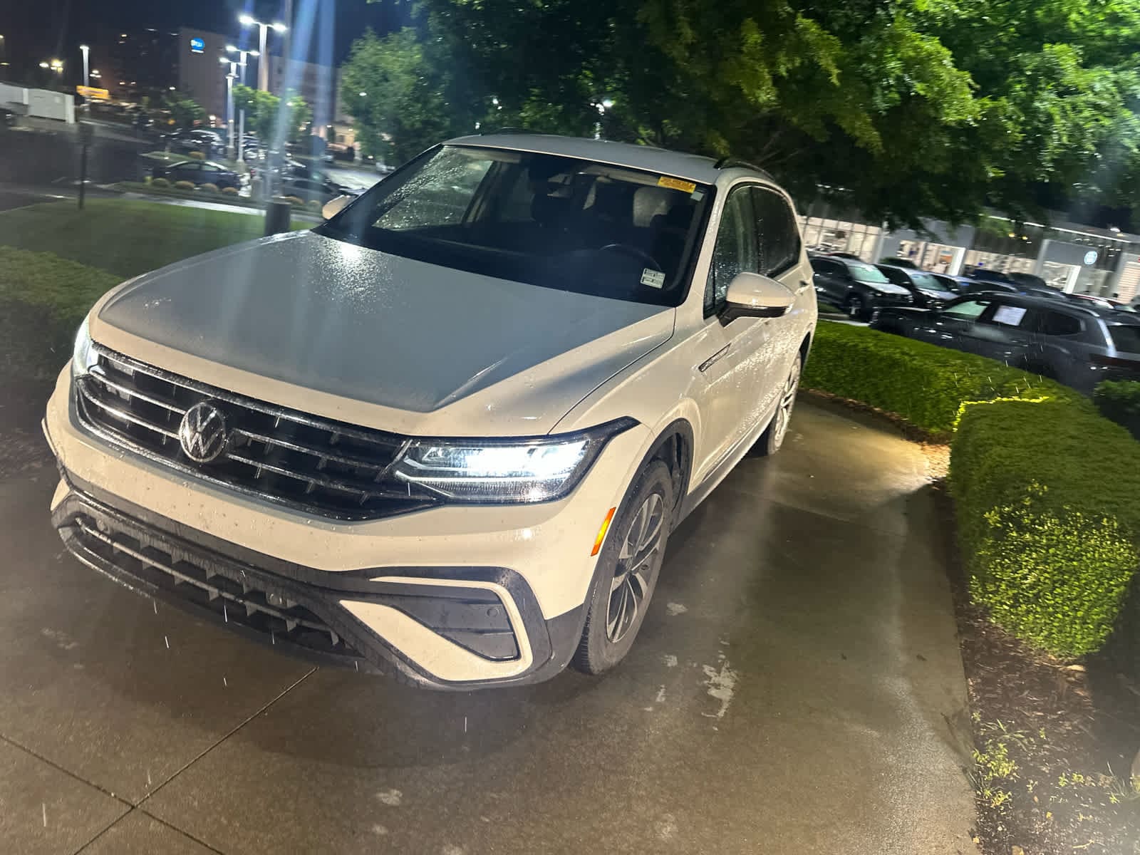 2023 Volkswagen Tiguan 2.0T S photo 2