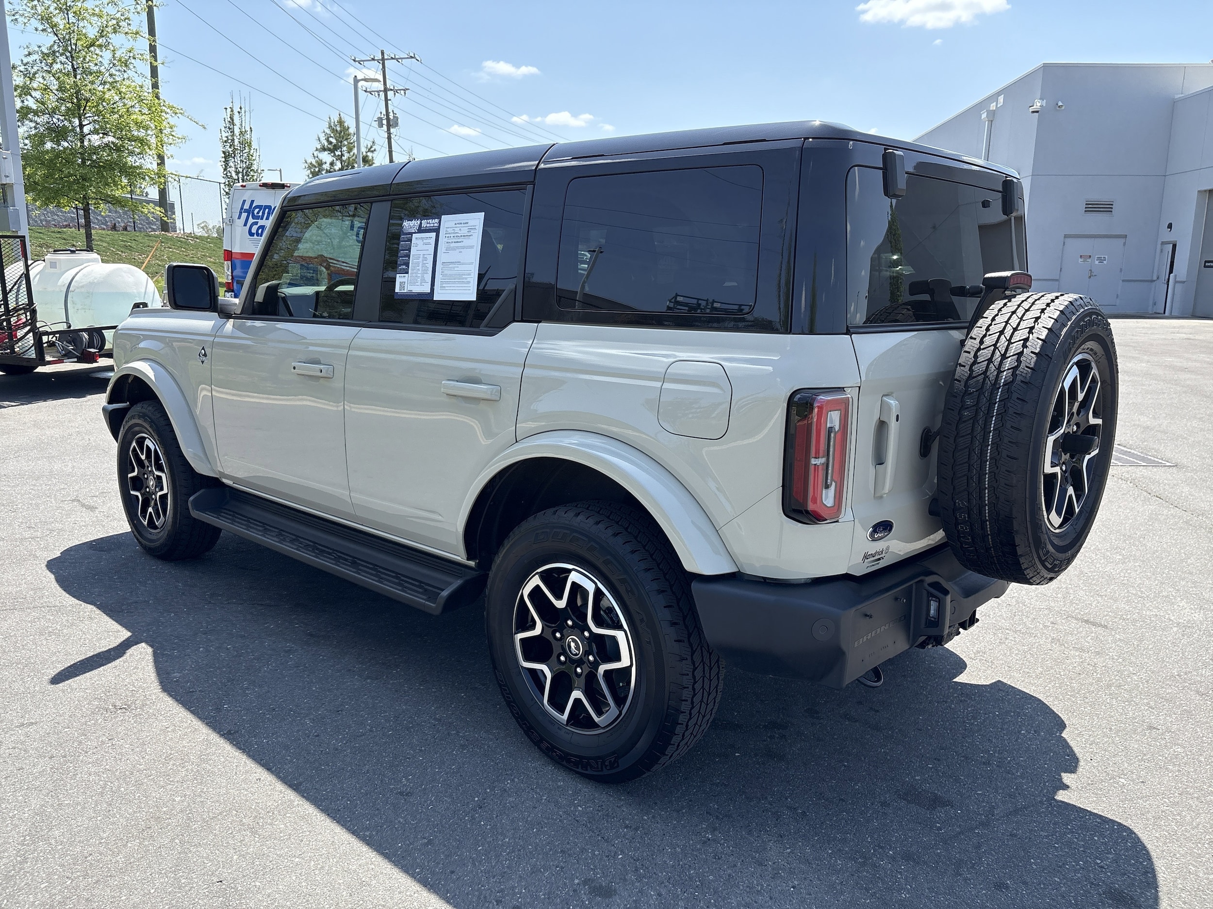 2025 Ford Bronco Outer Banks photo 5