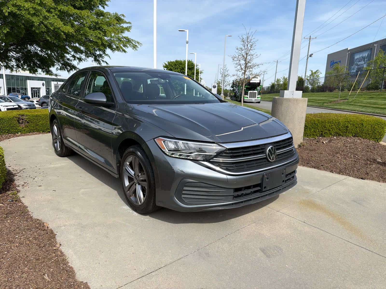 2023 Volkswagen Jetta 1.5T SE photo 2