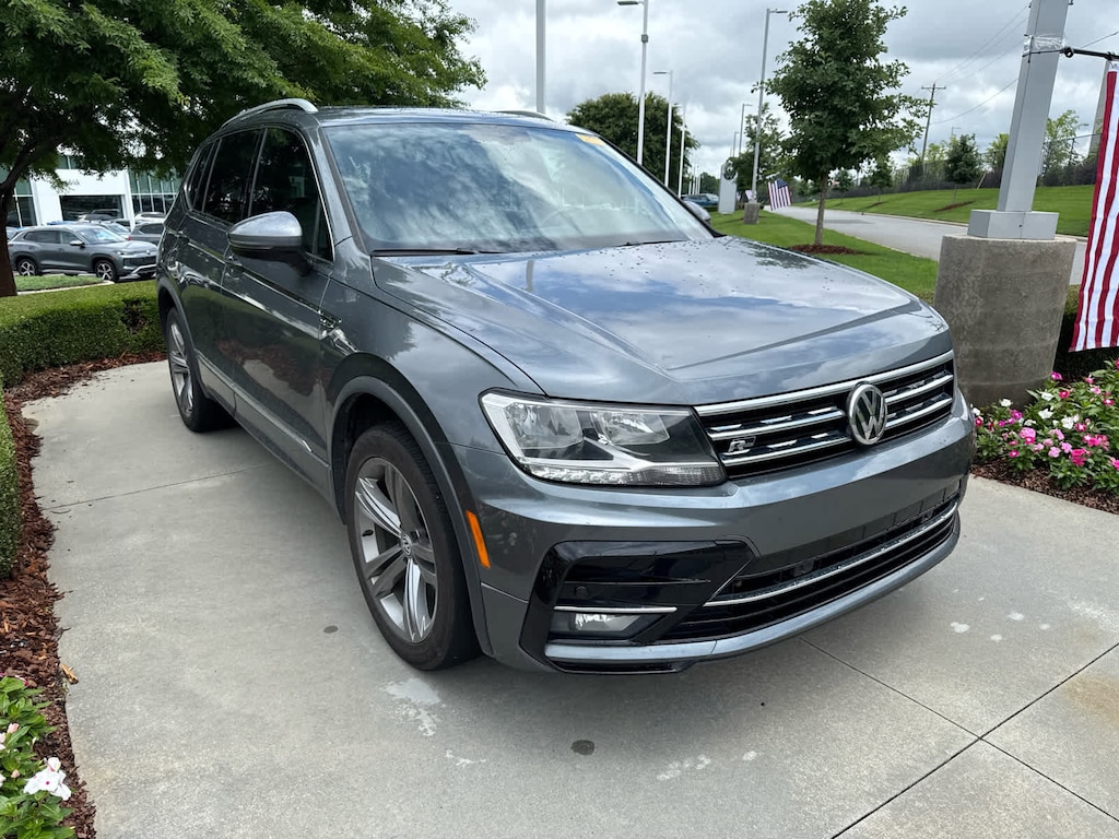 Used 2018 Volkswagen Tiguan 2.0T SEL 4MOTION SUV