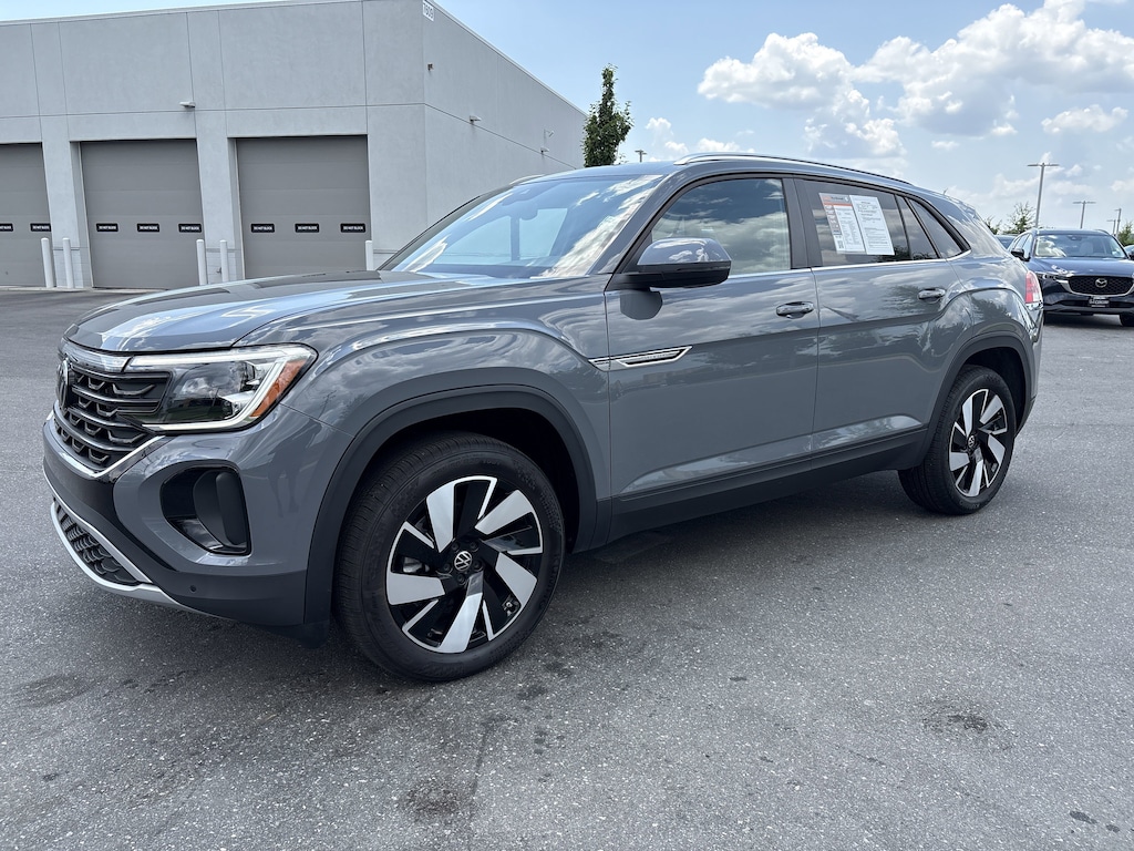 Certified 2025 Volkswagen Atlas Cross Sport 2.0T SE w/Technology SUV