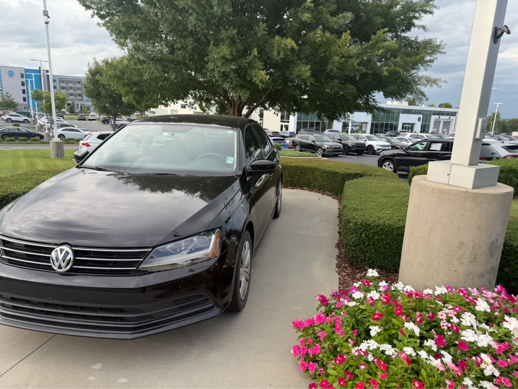 Used 2017 Volkswagen Jetta 1.4T S Sedan