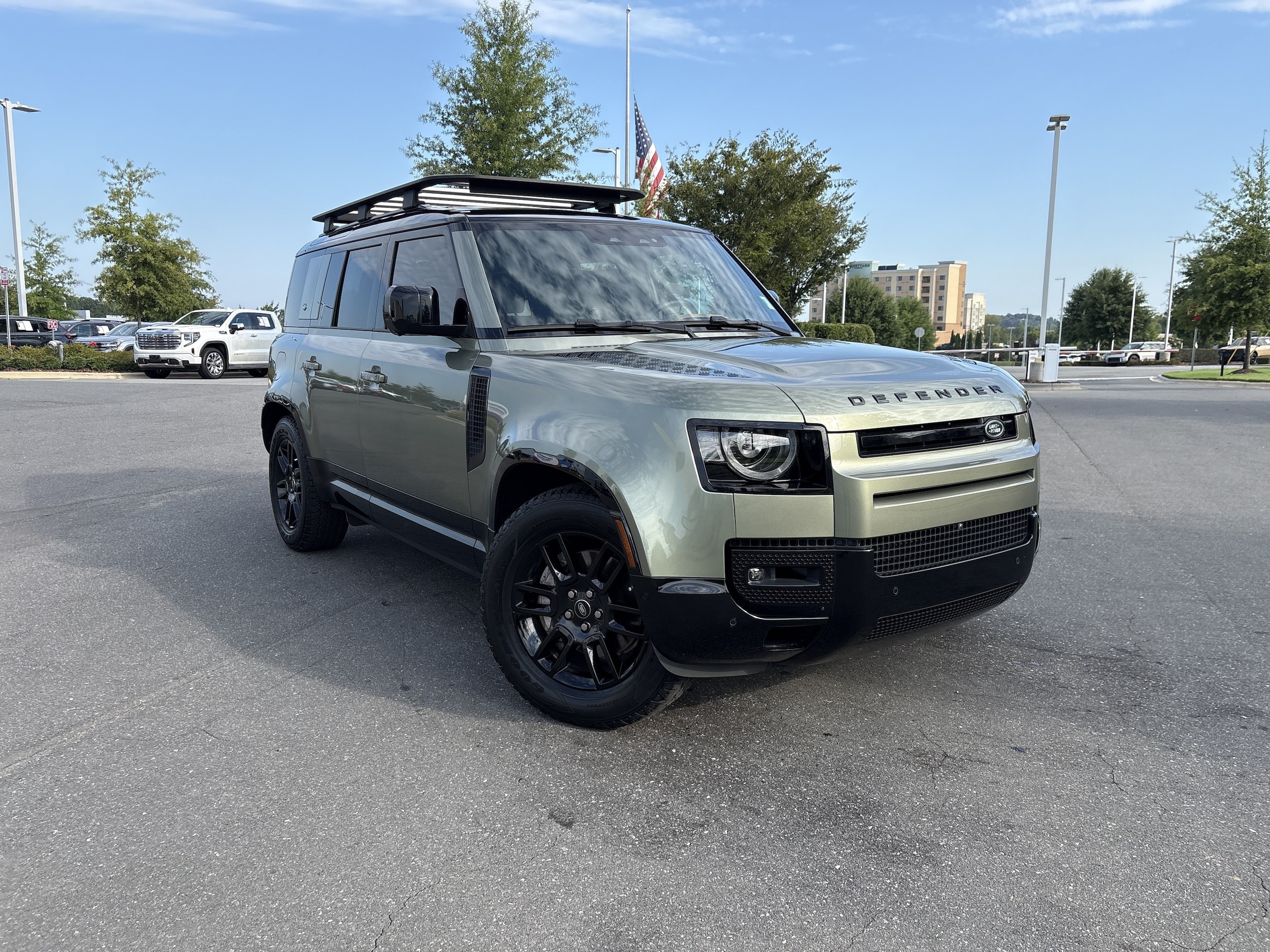 2024 Land Rover Defender 110 X-Dynamic SE