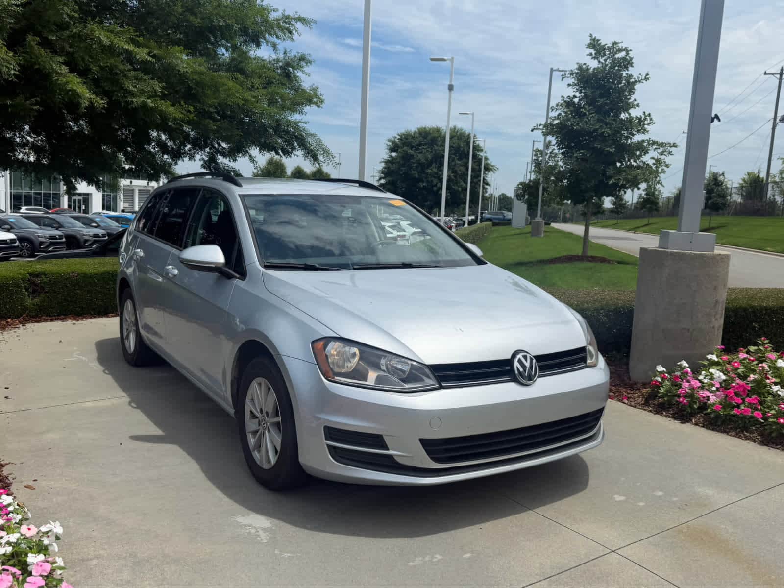 Volkswagen Golf SportWagen TSI S 4-Door Automatic