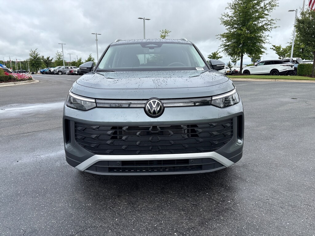 Used 2026 Volkswagen Tiguan 2.0T SE SUV