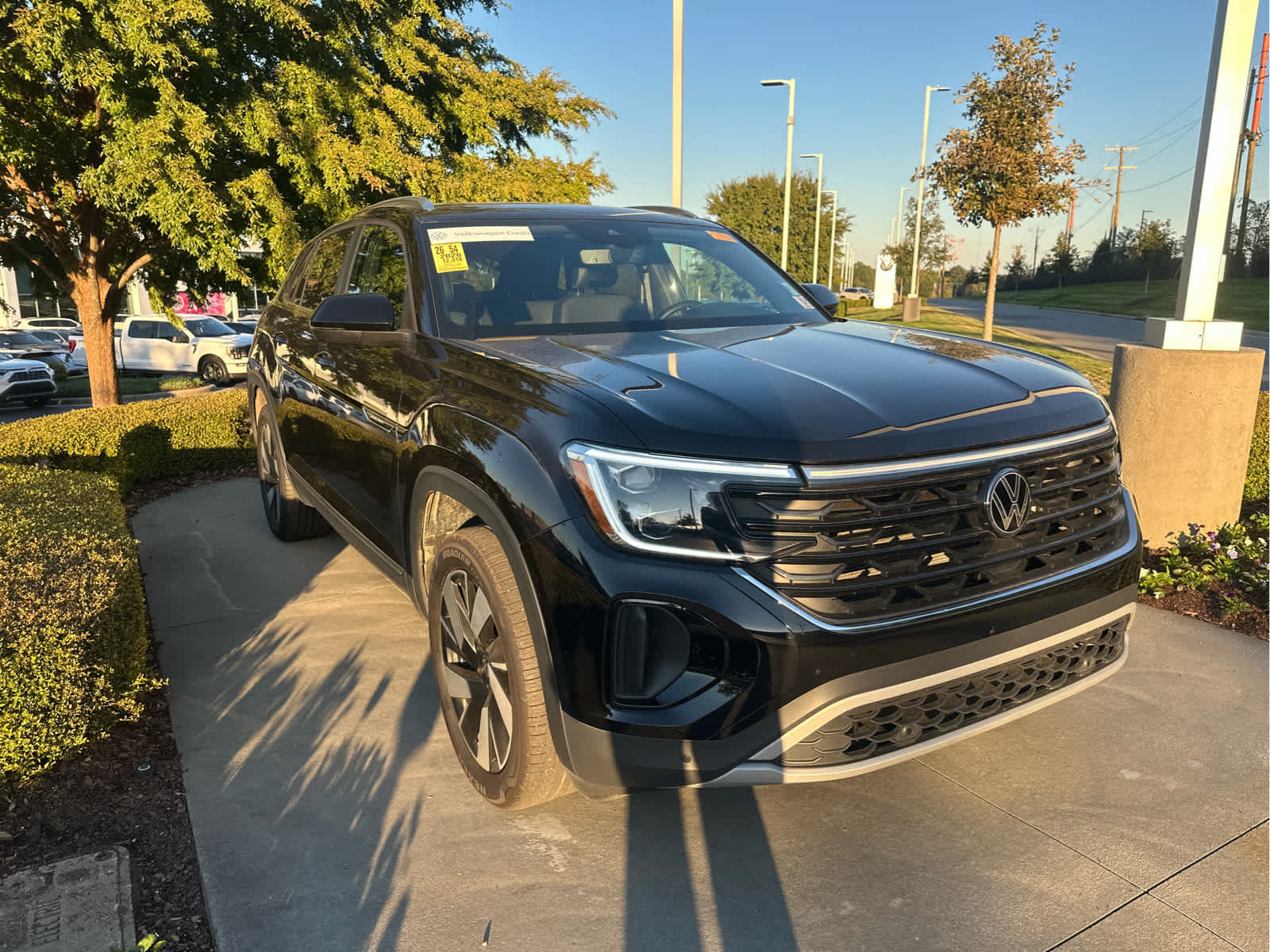 Used 2026 Volkswagen Atlas Cross Sport SE w/Technology SUV