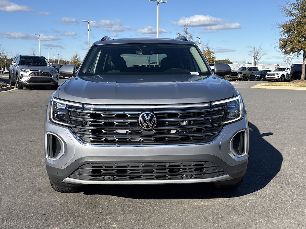 Certified 2025 Volkswagen Atlas 2.0T SE w/Technology SUV