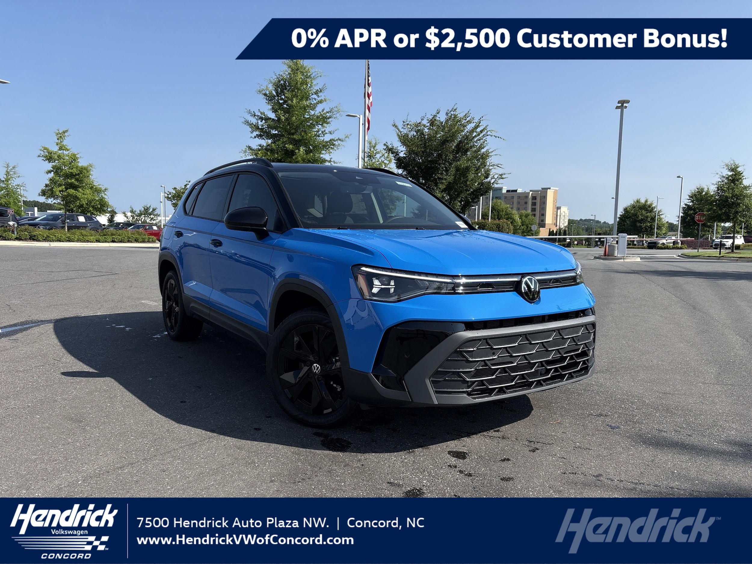 2025 Volkswagen Taos SE Black's photo