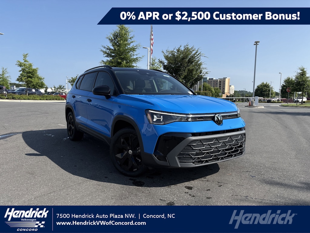 New 2025 Volkswagen Taos 1.5T SE Black SUV