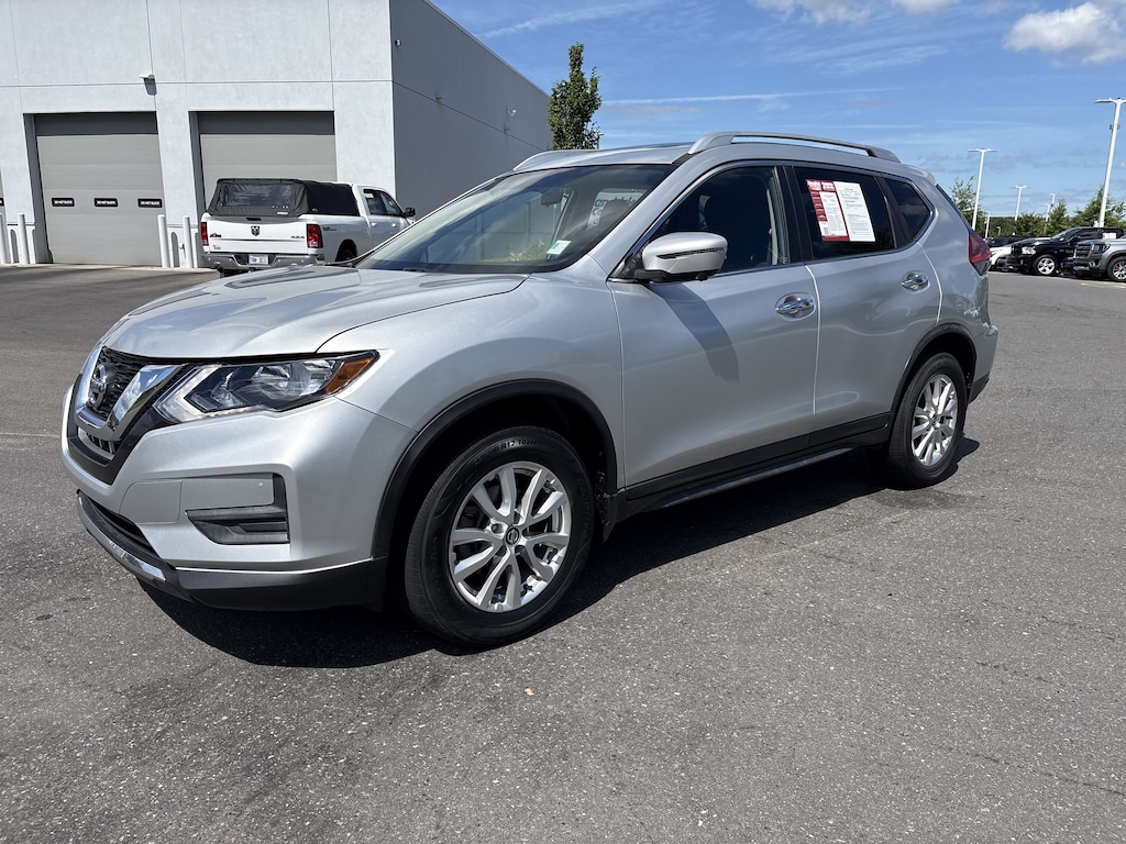 Used 2017 Nissan Rogue SV SUV