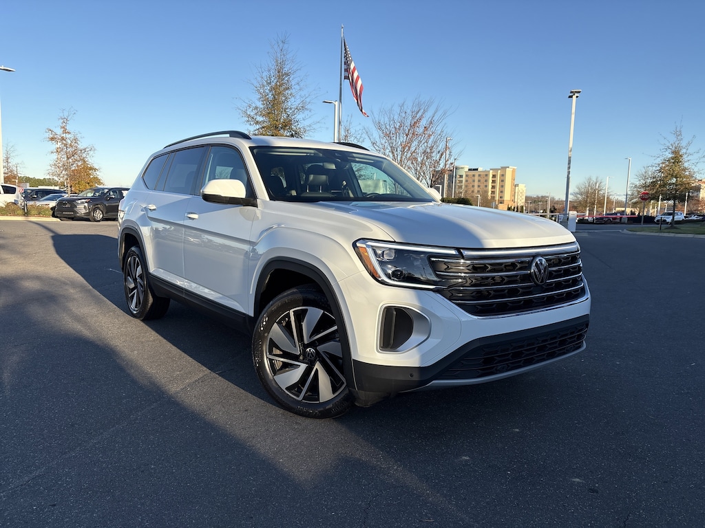 Certified 2025 Volkswagen Atlas 2.0T SE w/Technology SUV