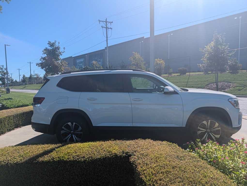 Used 2024 Volkswagen Atlas 2.0T SE SUV