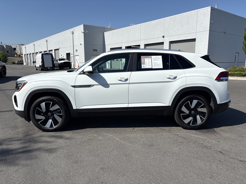 Certified 2025 Volkswagen Atlas Cross Sport 2.0T SE w/Technology SUV