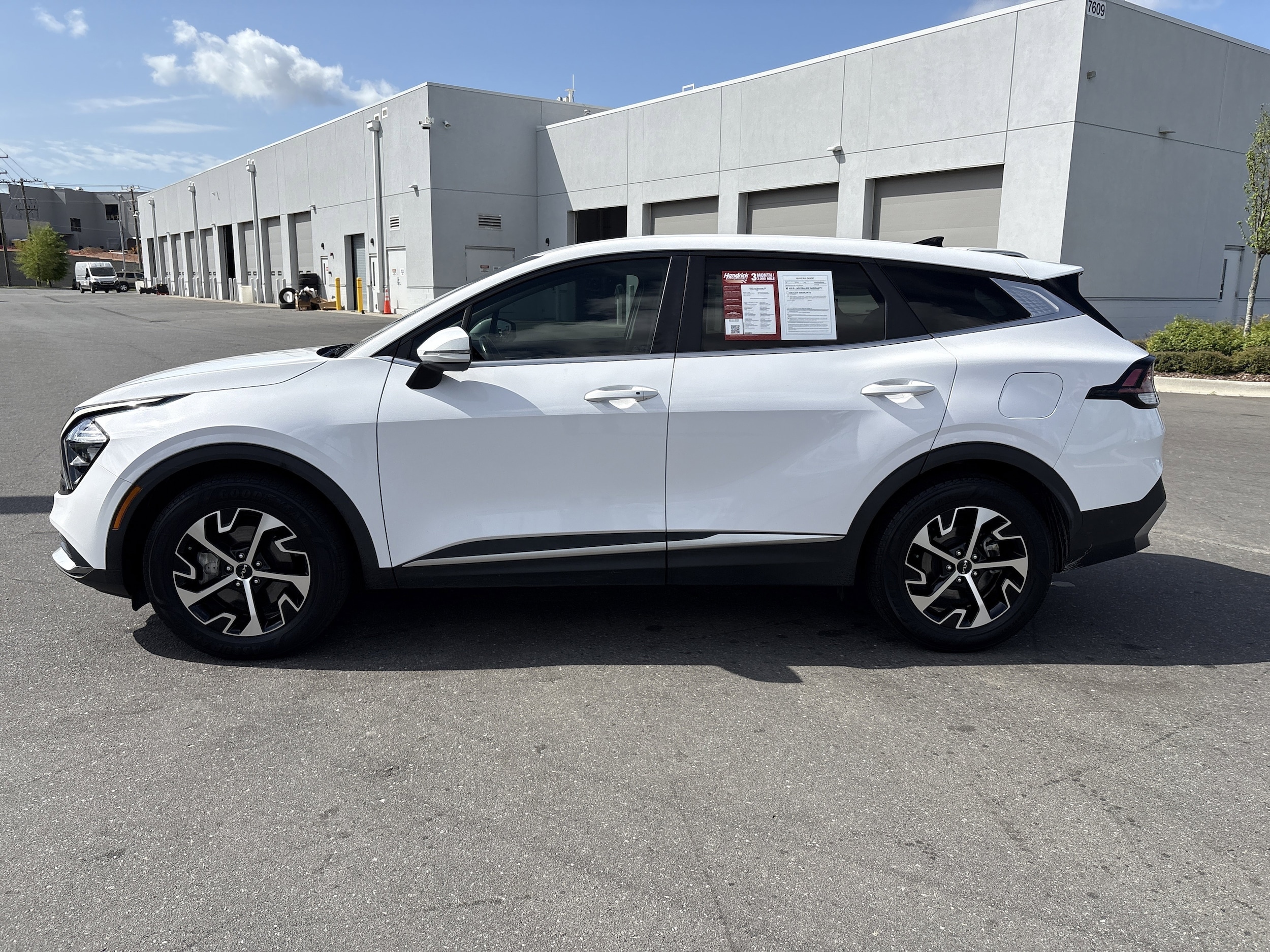 2023 Kia Sportage EX photo 5