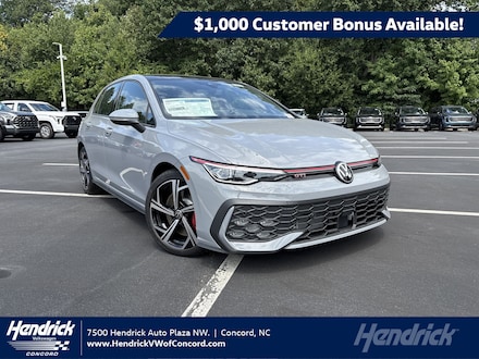 2025 Volkswagen Golf GTI 2.0T SE Hatchback