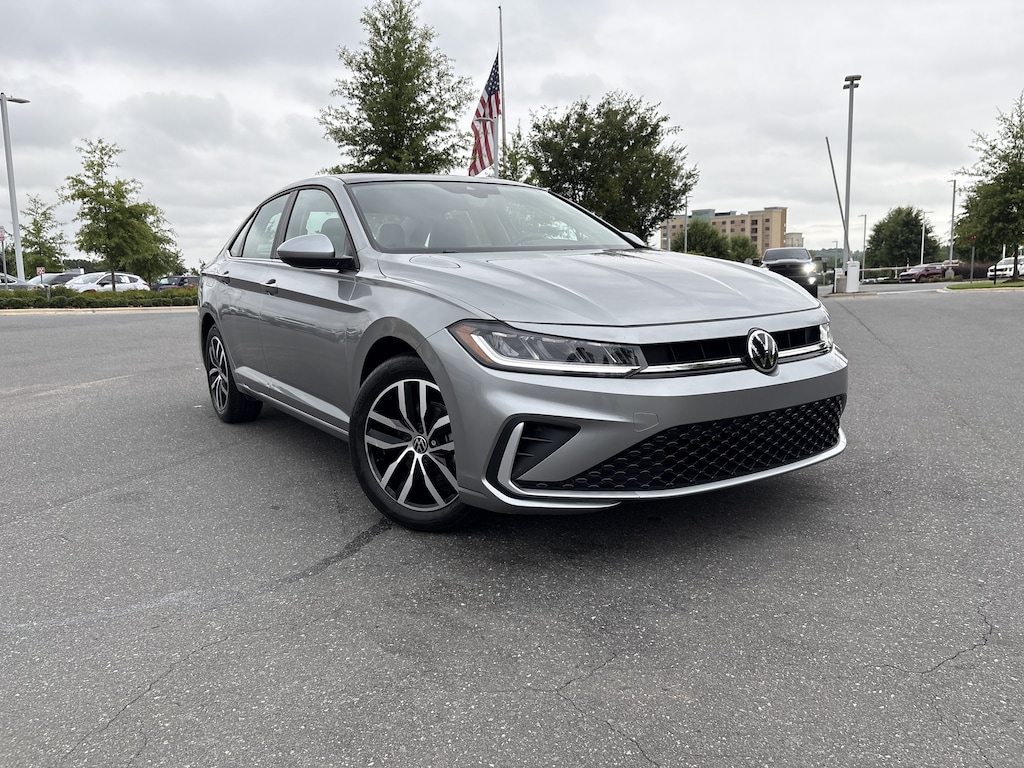 Certified 2026 Volkswagen Jetta 1.5T SE Sedan