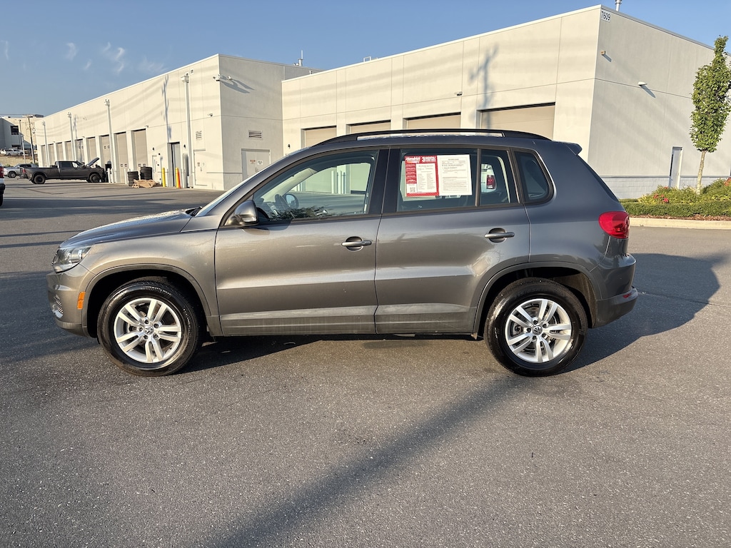 Used 2016 Volkswagen Tiguan 2.0T R-Line Automatic with 4MOTION SUV