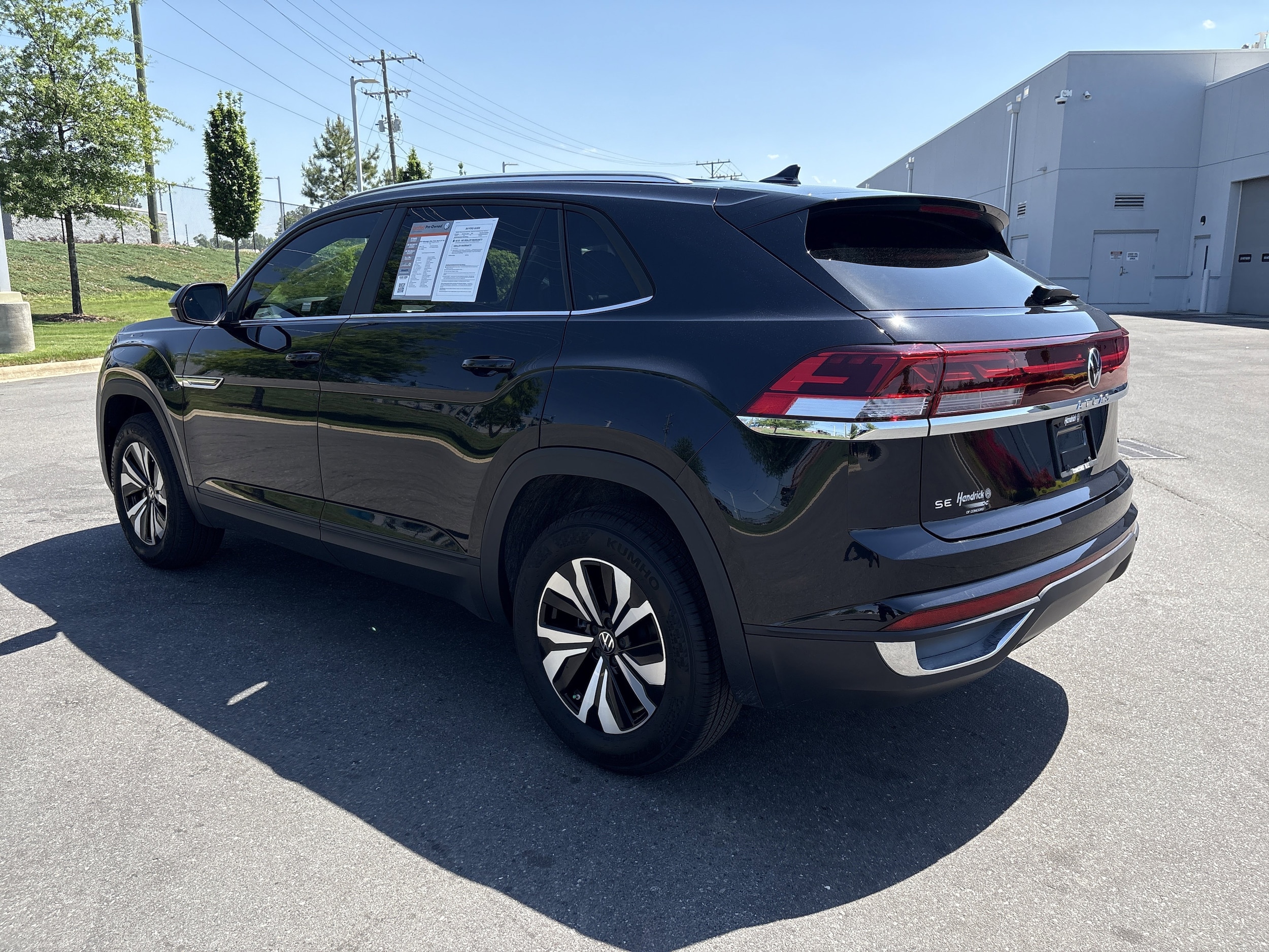 2026 Volkswagen Atlas Cross Sport 2.0T SE photo 5