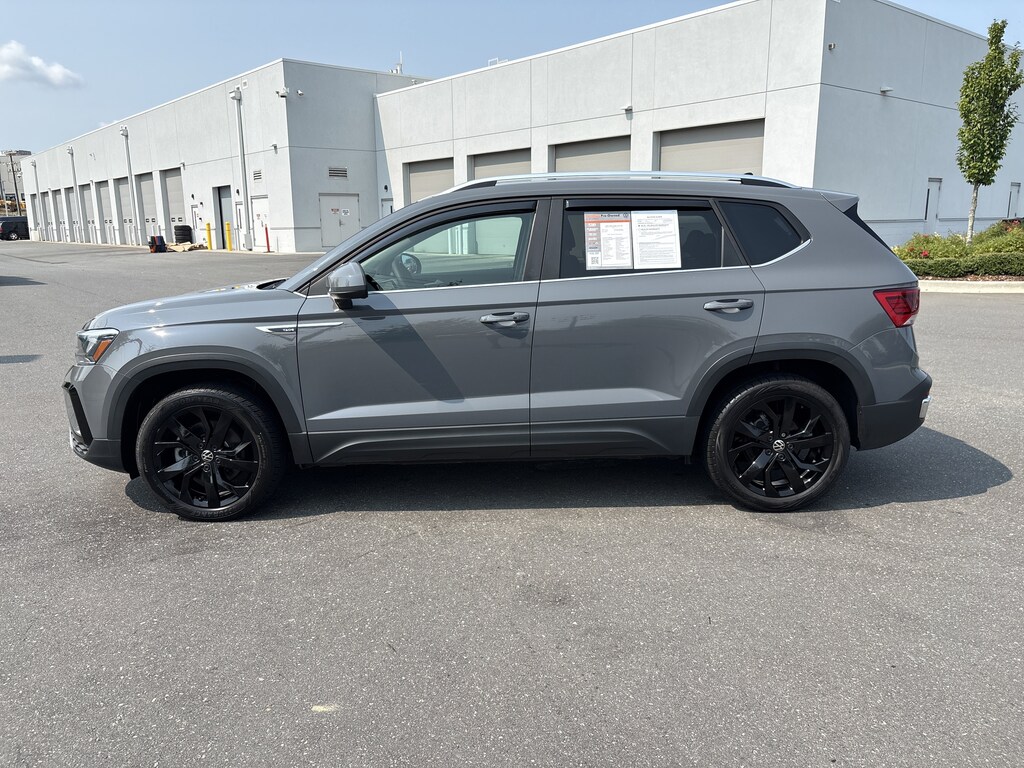 Used 2023 Volkswagen Taos 1.5T SE SUV