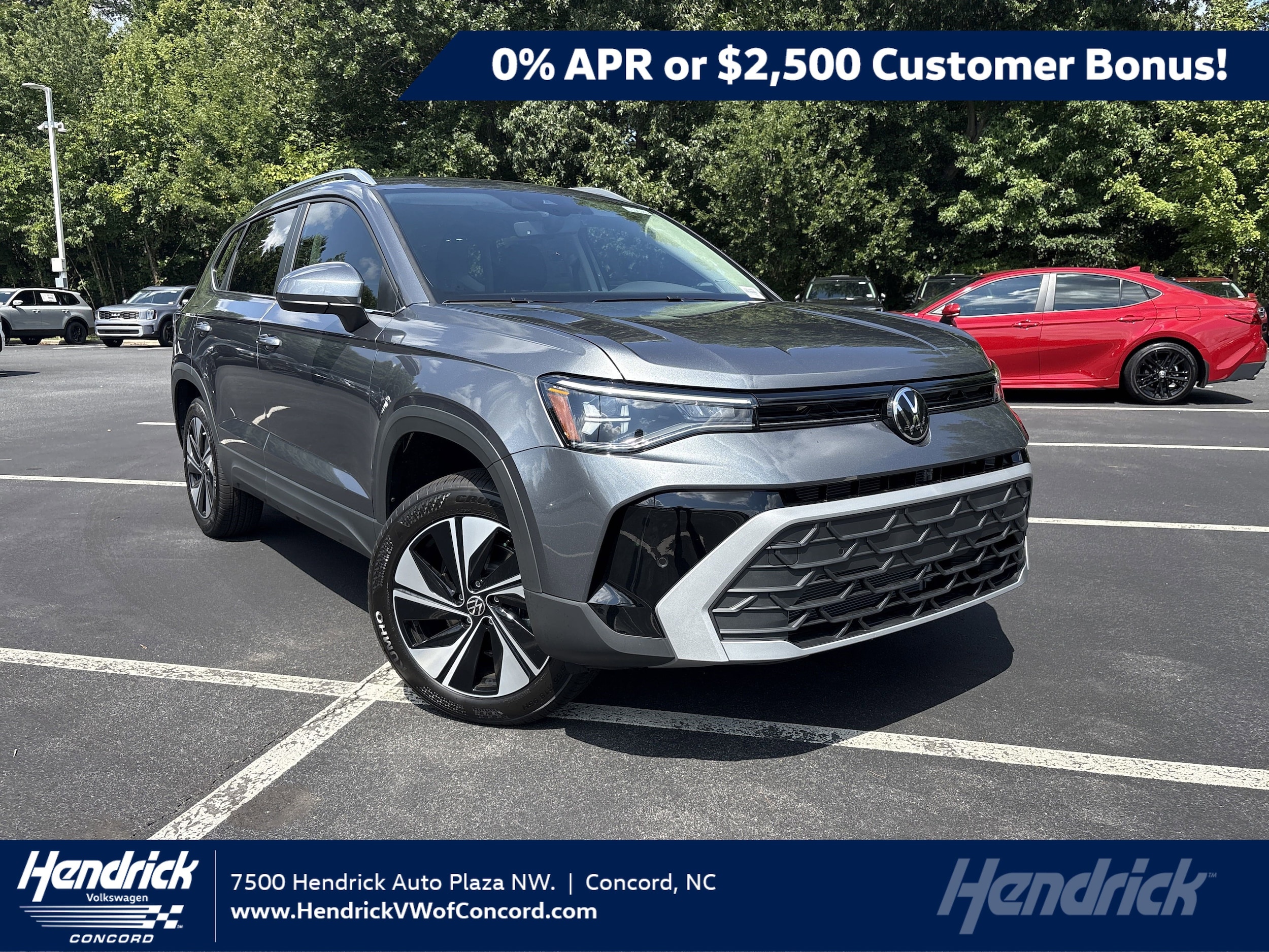 2025 Volkswagen Taos SE's photo