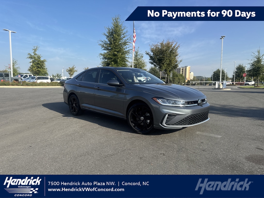 Certified 2025 Volkswagen Jetta 1.5T SE Sedan