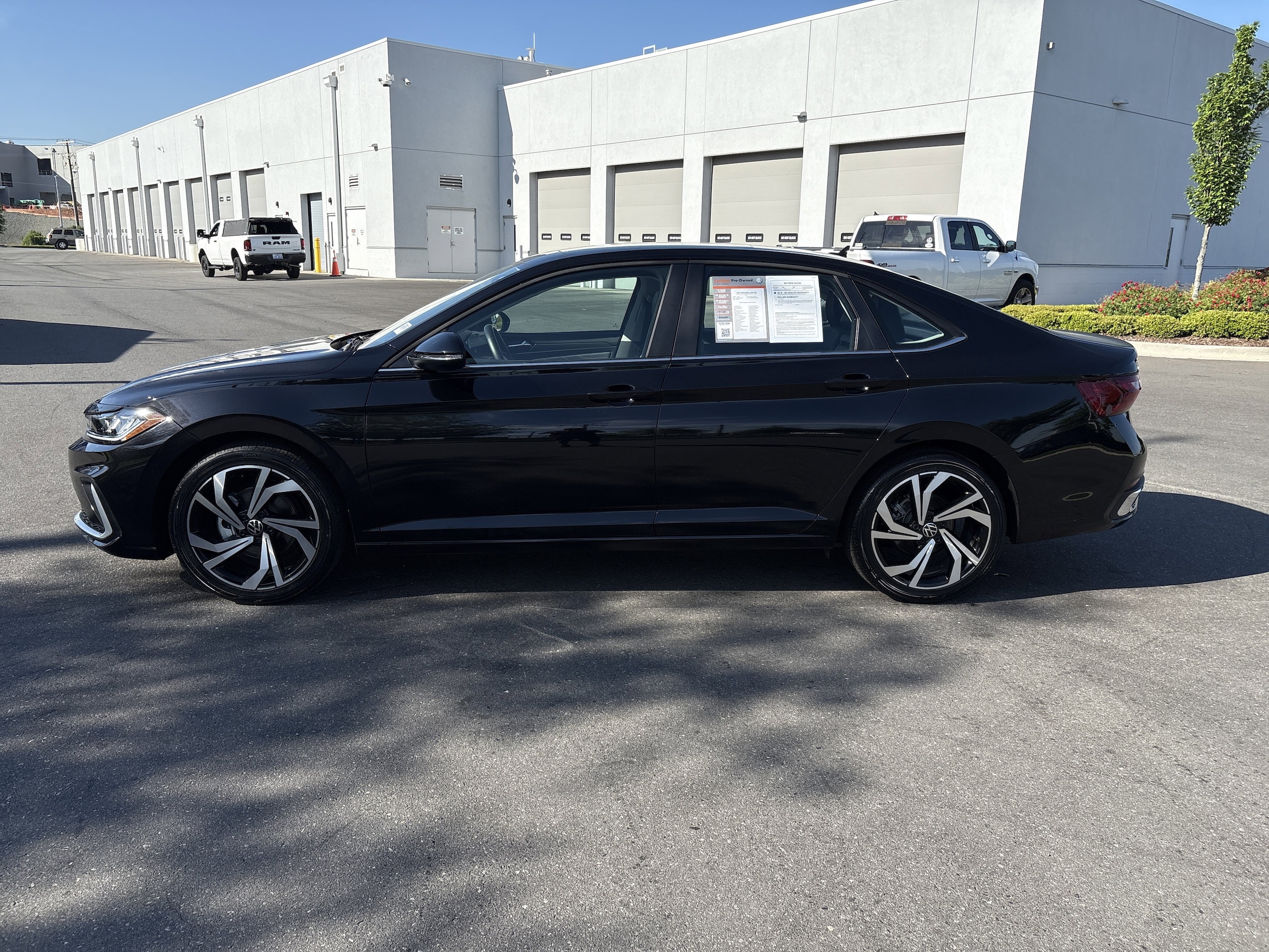 2025 Volkswagen Jetta 1.5T SEL photo 5