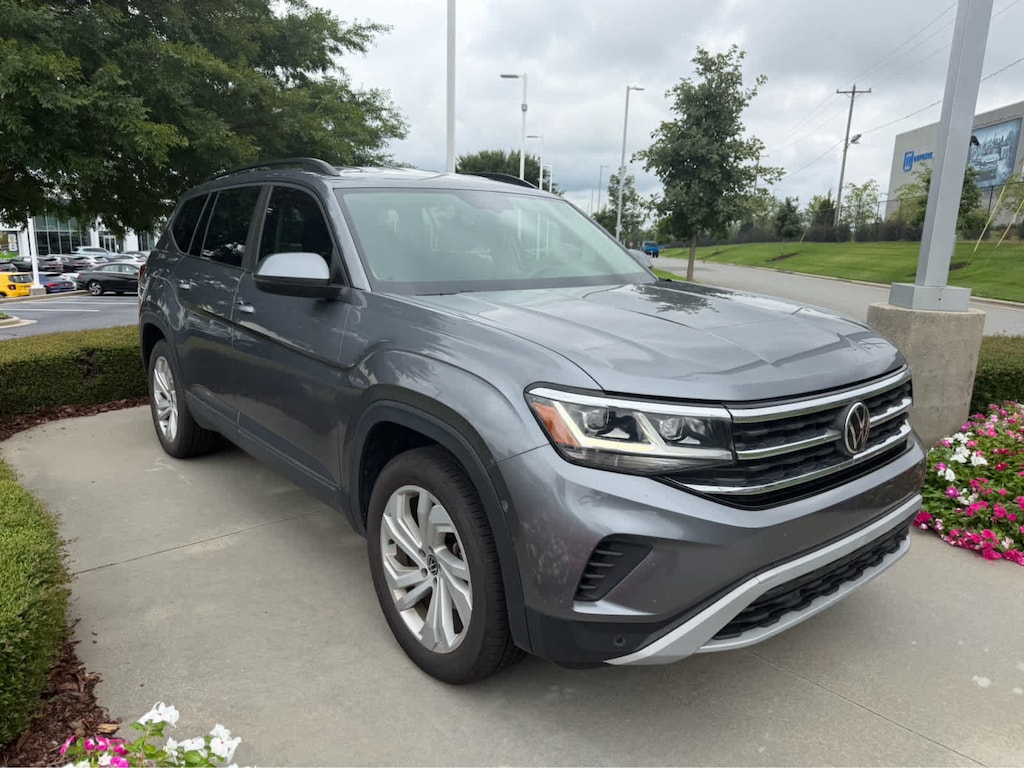 Used 2023 Volkswagen Atlas 3.6L V6 SE w/Technology SUV