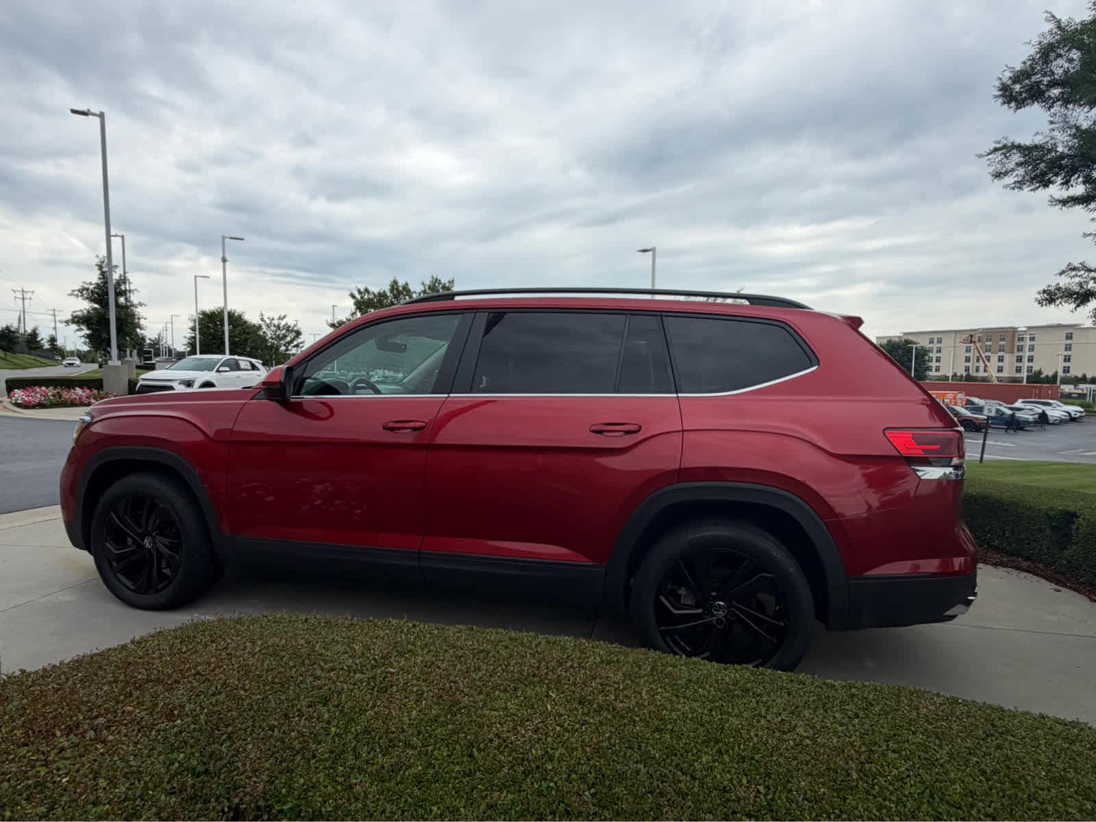 Volkswagen Atlas 3.6L V6 SE W/Technology