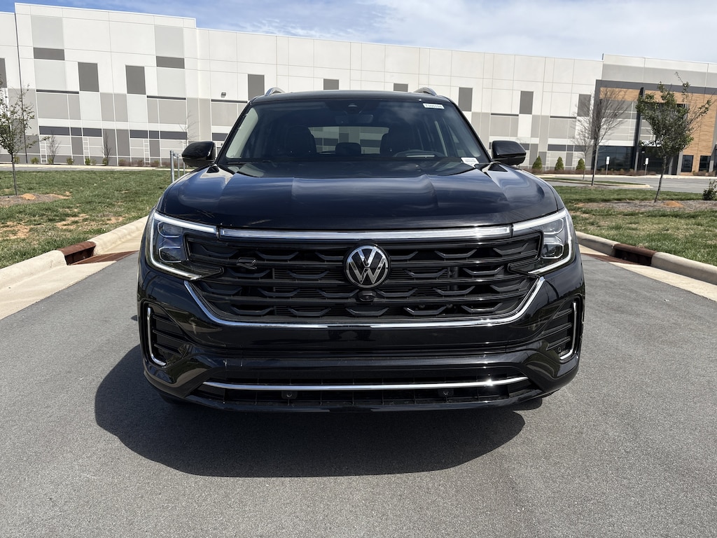 New 2026 Volkswagen Atlas 2.0T SEL Premium R-Line SUV
