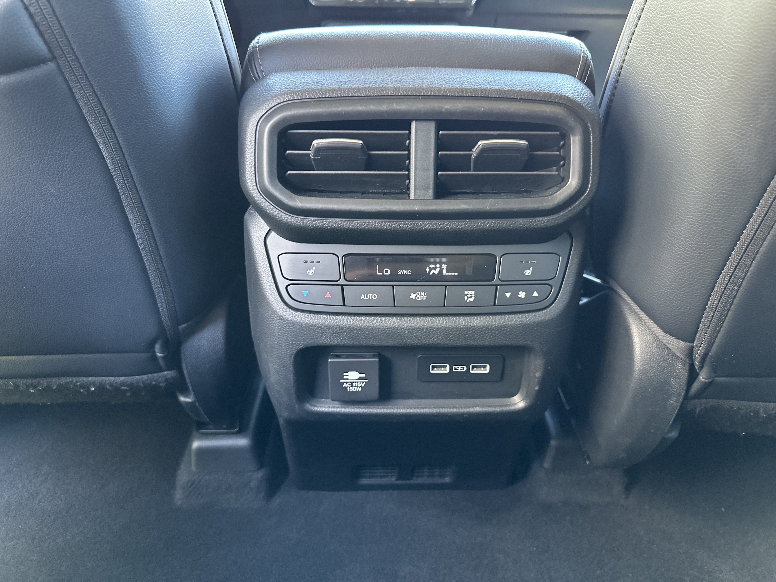Photo 33
