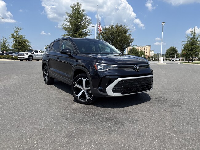2025 Volkswagen Taos 1.5T SEL SUV