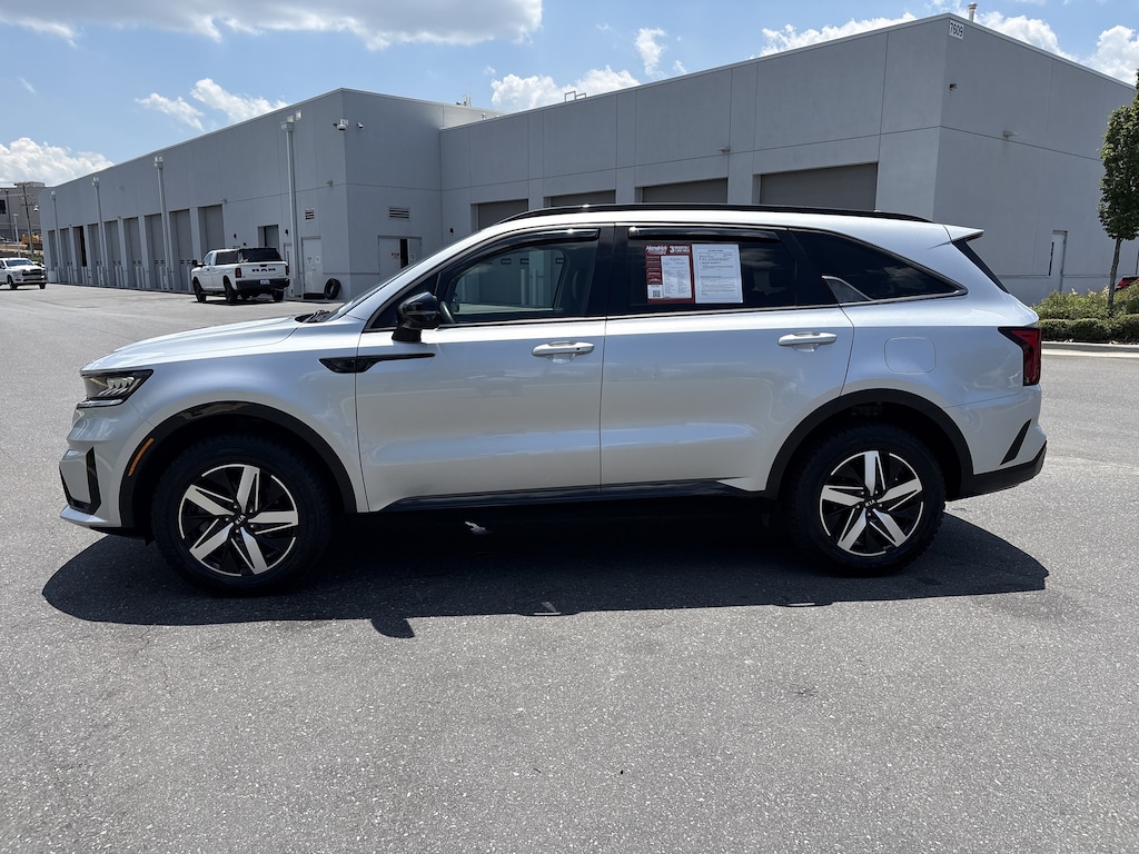 Used 2021 Kia Sorento EX SUV