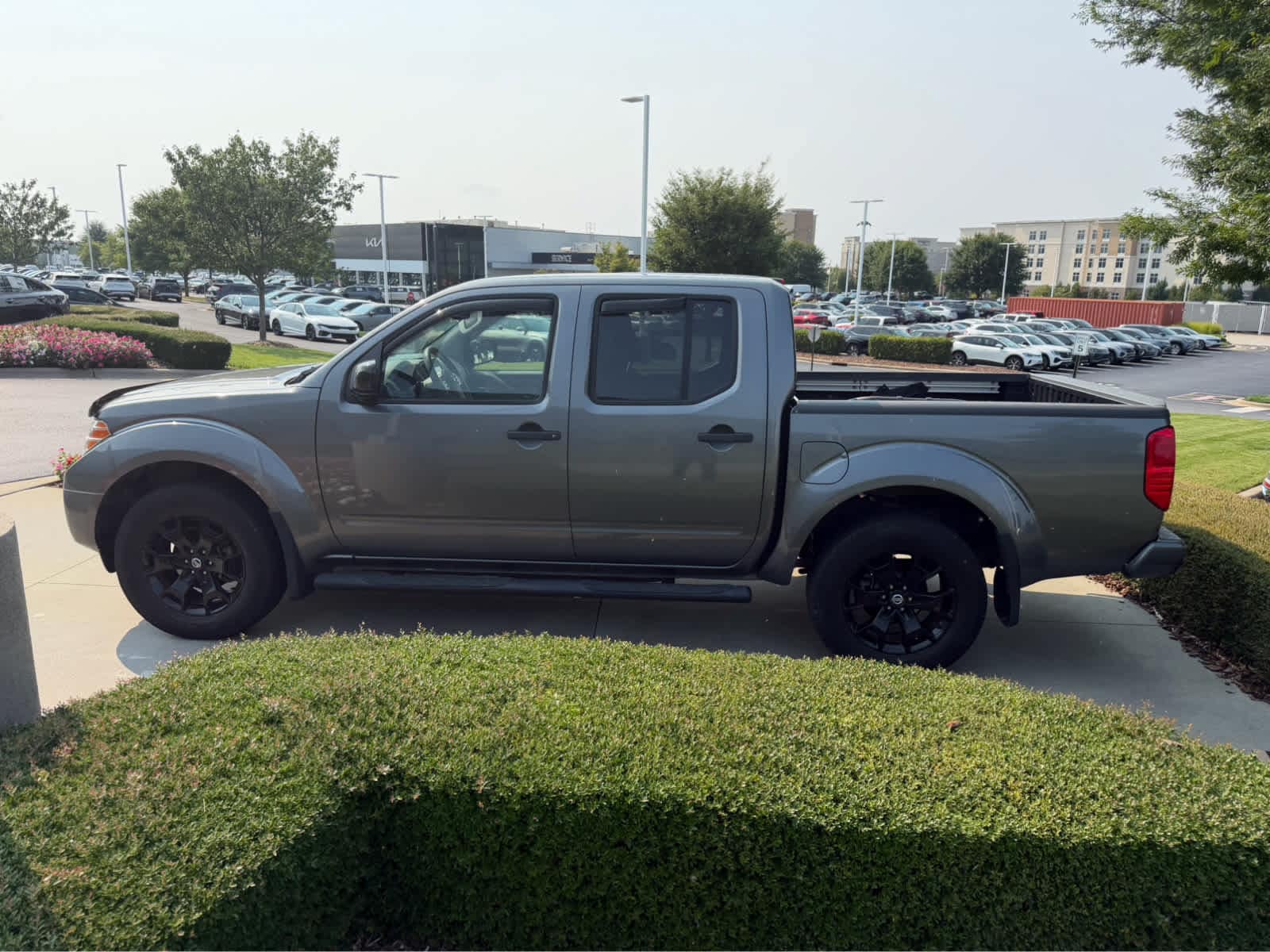 Nissan Frontier SV
