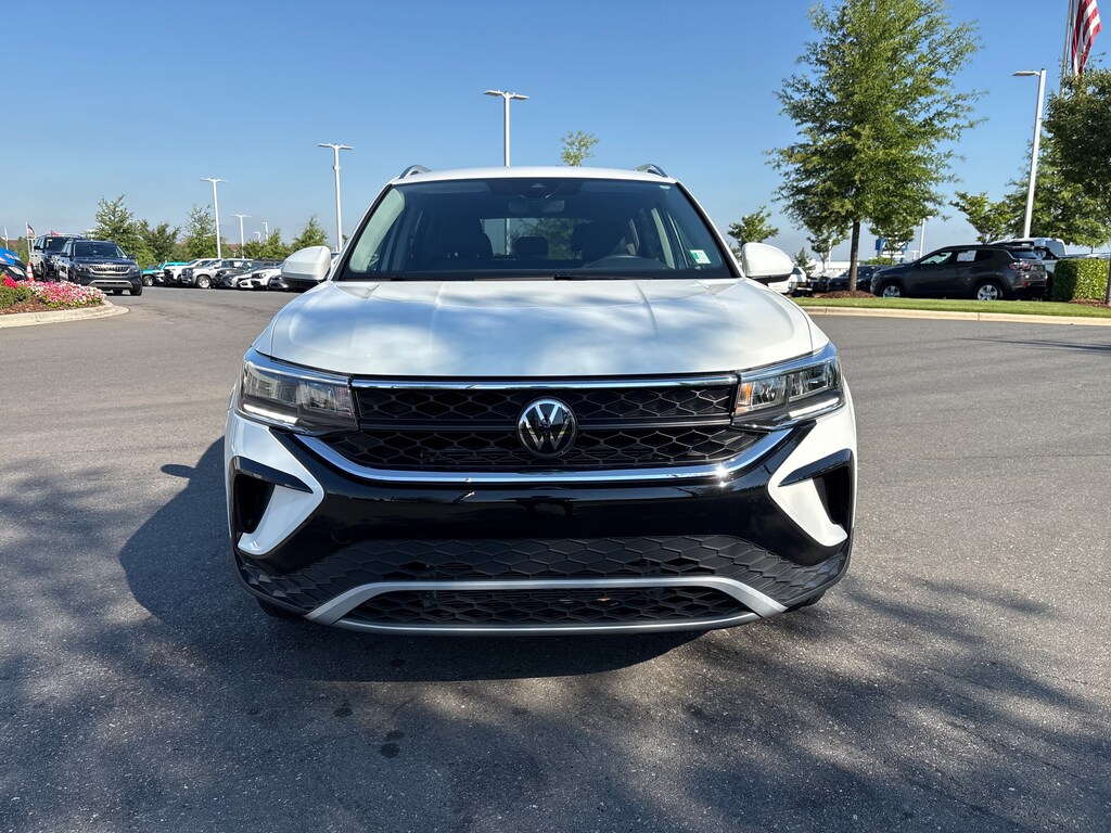 Used 2024 Volkswagen Taos 1.5T SE SUV