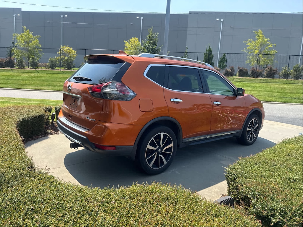 Used 2017 Nissan Rogue SL SUV