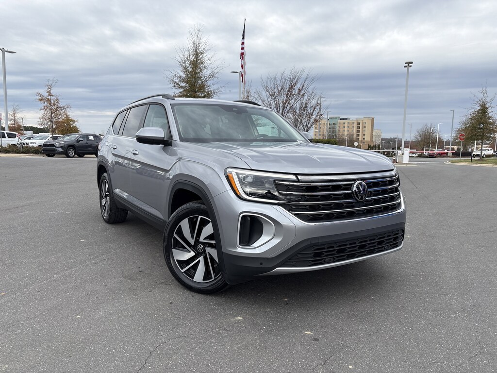 Certified 2025 Volkswagen Atlas Cross Sport 2.0T SE w/Technology SUV